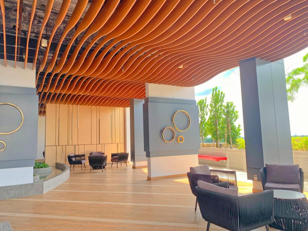 Netflix Two Bedroom Troika Kota Bharu Homestay 182 Bagian luar foto