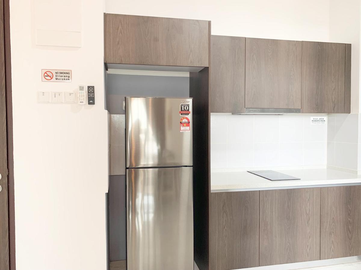 Netflix Two Bedroom Troika Kota Bharu Homestay 182 Bagian luar foto
