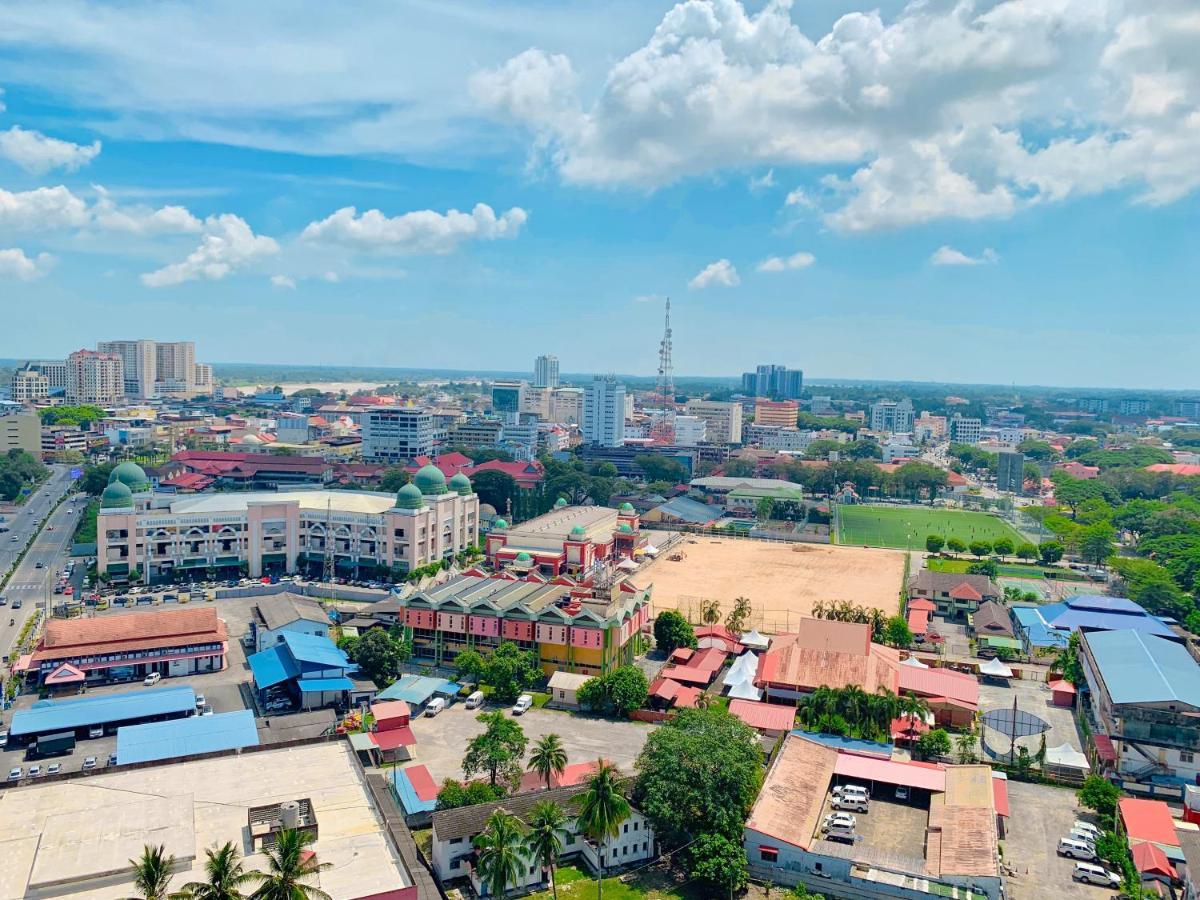 Netflix Two Bedroom Troika Kota Bharu Homestay 182 Bagian luar foto